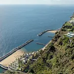 Cliff Heaven House Calheta (Madeira)