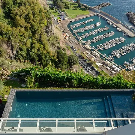 Villa Cliff Heaven - Heated Pool - Breathtaking Views