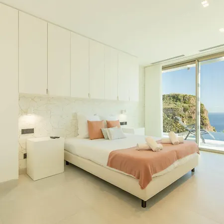 Villa Cliff Heaven - Heated Pool - Breathtaking Views בית נופש קלייטה