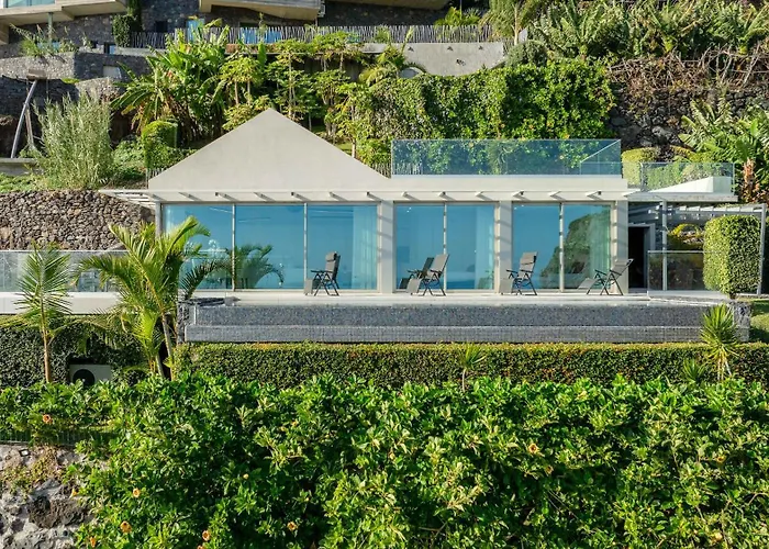 Cliff Heaven House 卡列塔